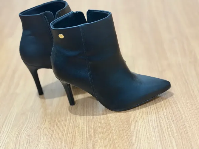 Bota Vizzano 37