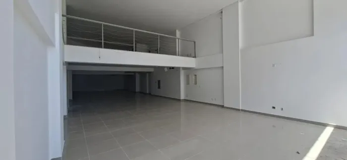 Loja Comercial de 420 m² para Alugar em Florianópolis!