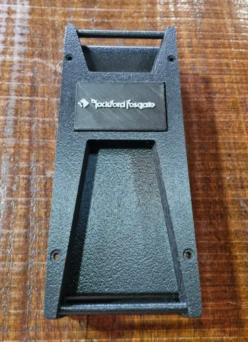 Link para linha de amplificadores punch " morcego " Rockford fosgate - automotivo