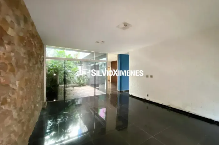 Casa com 4 quartos à Venda, Sion - Belo Horizonte