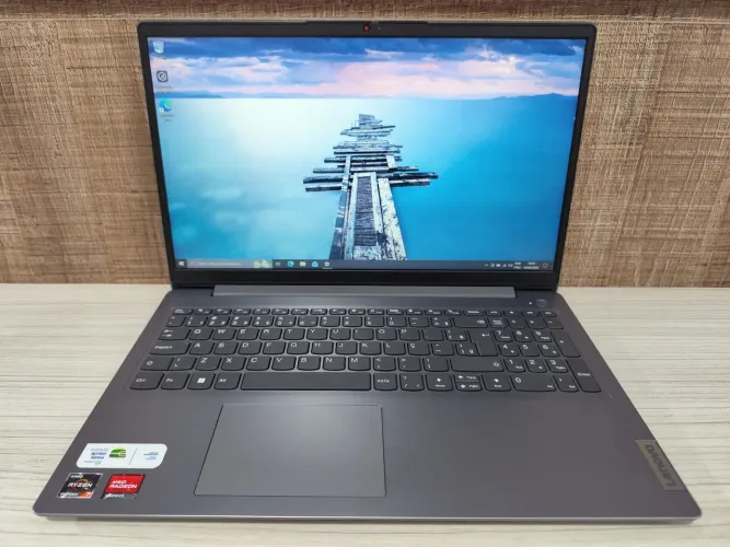 NOTEBOOK LENOVO RYZEN 7/8GB RAM/512GB SSD