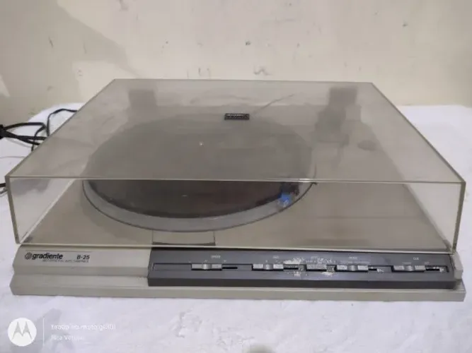 Prato toca disco Gradiente B-25, nescesita de revisão