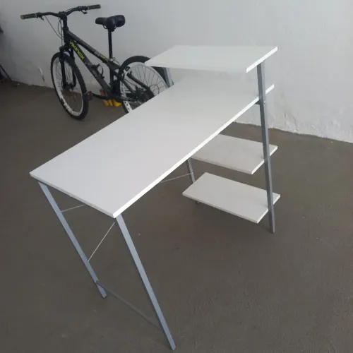 Vendo mesa de computador 