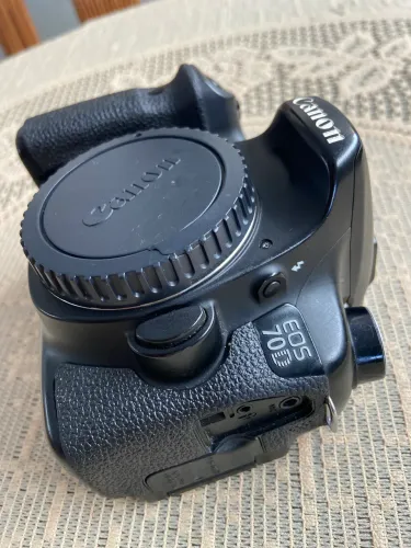 Canon 70D corpo