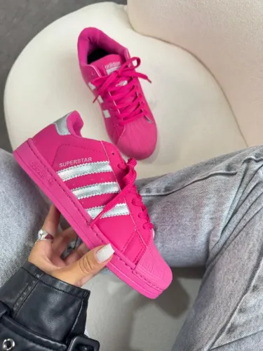 Adidas Super Star  inspirado na Boca Rosa 