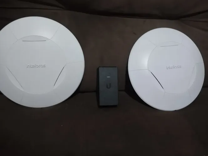 Dois (2) Access Point INTELBRAS AP 310