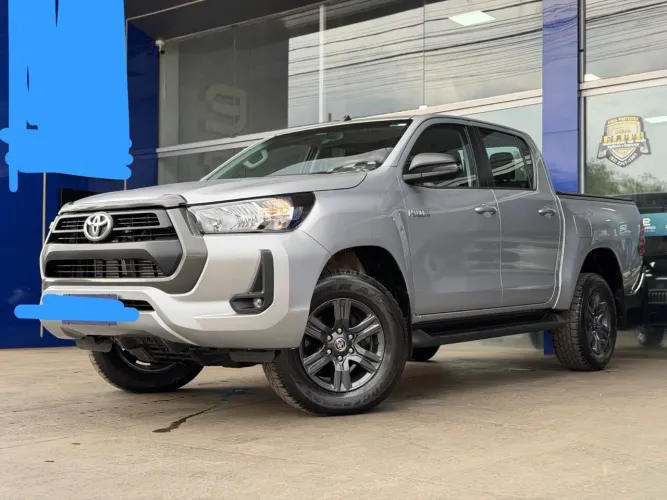 Toyota Hilux CD SR 4X4 2.8 TDI Diesel Aut. 2025