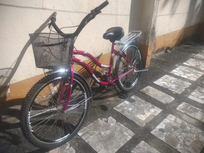 Bicicleta nova e reforçada
