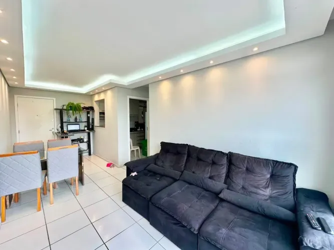 Apartamentos para venda com Piscina e 2 quartos, 56 m²  R$290.000