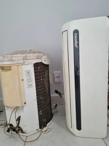 Ar Split 7000 Btus marca Comfee só 700,00