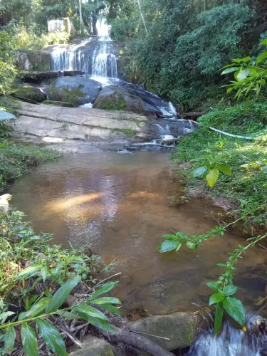 chácara 30 mil m2 com cachoeira dentro em Piracaia SP