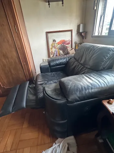 DUAS Poltronas do papai. Excelente na estrutura