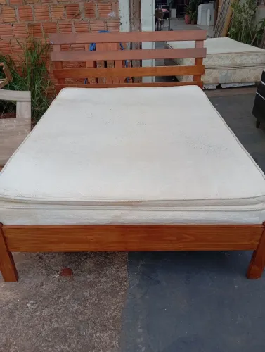 Cama de madeira completa top