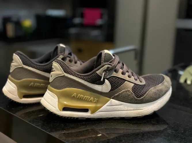 Tênis Nike Air Max SYSTM - Cinza e Preto (Original)