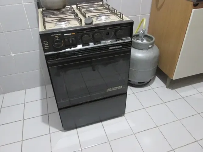 Fogão Antigo Continental 2001 com 42 Anos de idade - Luz no Forno - Funcionando Show