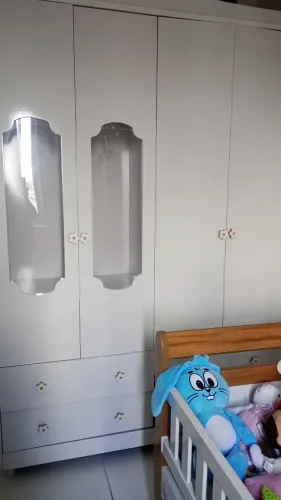 Guarda roupa infantil