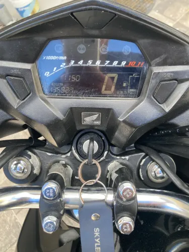 Titan 160 preta