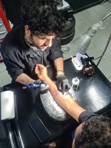 Tattoo , tatuador profissional , estúdio 