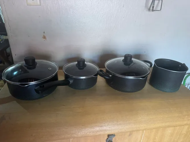 Panelas rochedo usadas 