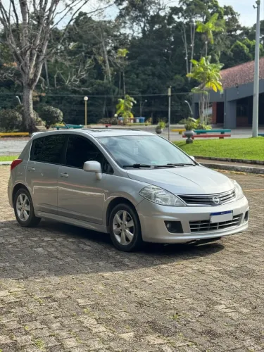 Nissan Tiida SL 1.8/1.8 Flex 16V Mec. 2013