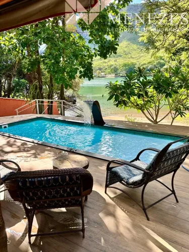 Rancho à venda na represa de Peixoto