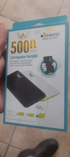 Carregador portátil. Só 45,00