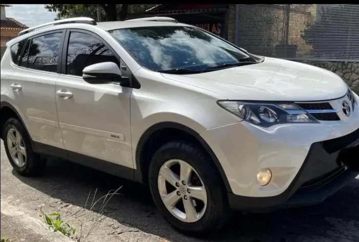 Toyota RAV4 2.0 4X2 16V Aut. 2014