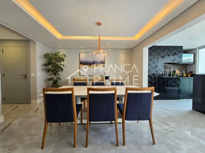 Locação no Jardim das Perdizes com 157m², 3 suítes, escritório, 2 vagas, Mobiliado
