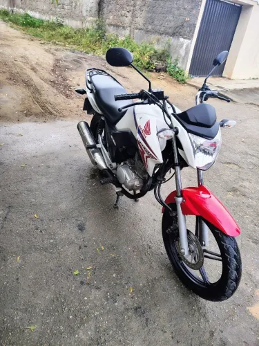 Vendo CG em perfeito estado de conservação