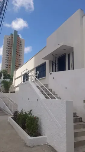 Prédio Comercio a Venda ou Locação em Lagoa Nova - 350 m2
