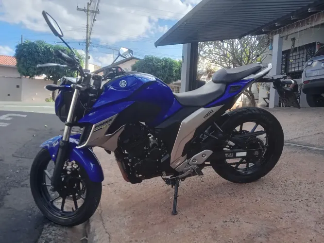 Moto de passeio 