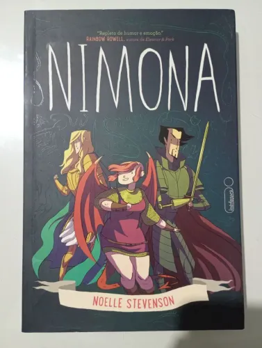 Livro HQ Nimona - 1° Edição - Noelle Stevenson (Editora Intrinseca)