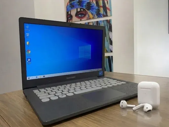 Notebook Samsung Flash F30