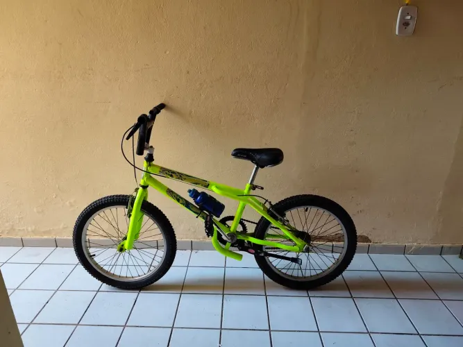 Vende-se bicicleta