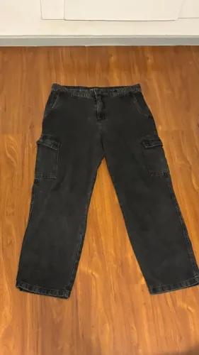 Calça Cargo Preta Baggy Tam 44