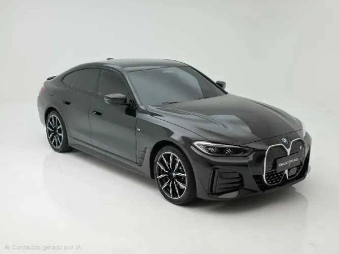BMW i4 E-drive 35 M Sport (elétrico) 2024