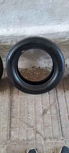 Vendo jogo de pneus aro 15