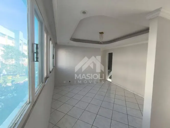Imóvel para aluguel tem 80 metros quadrados com 3 quartos