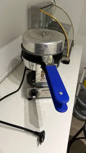 Máquina De Waffles Bubble Antiaderente Gwb-1 Inovamaq