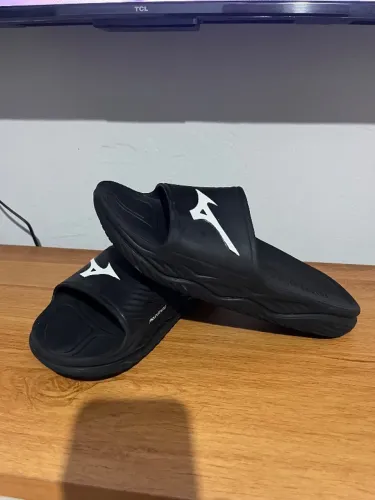 Chinelo Mizuno Energy Preto Original 