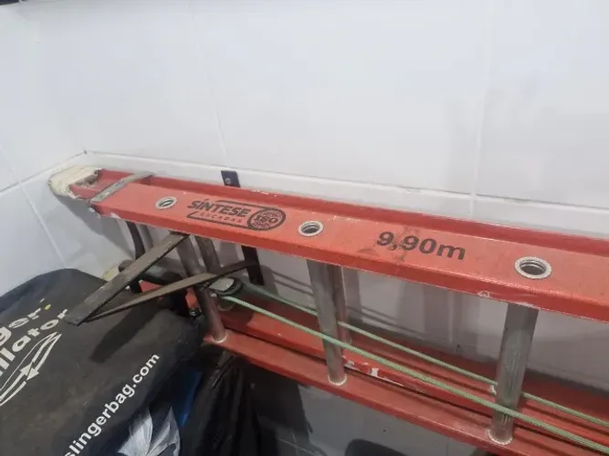 Escada De Fibra Extensível Síntese 9,90 metros (19x33 Degraus)