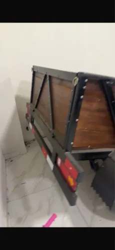 Reboque 1 mês de uso