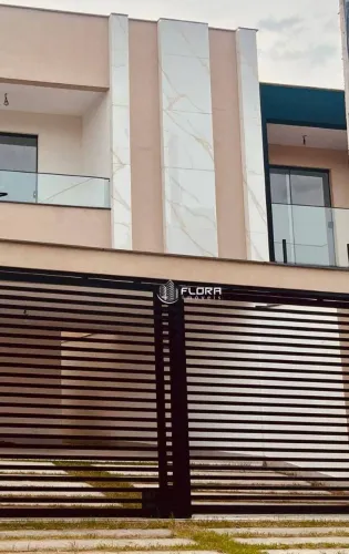 Casa com 3 dormitórios à venda, 270 m² por R$ 2.100.000 - Camboinhas - Niterói/RJ