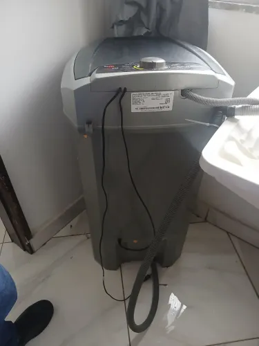 Tanquinho lava roupas 