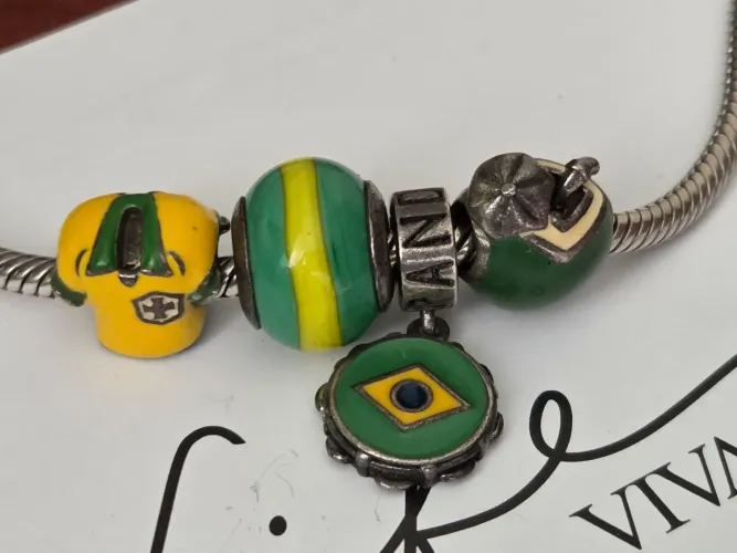 4 Berloques brasil verde amarelo