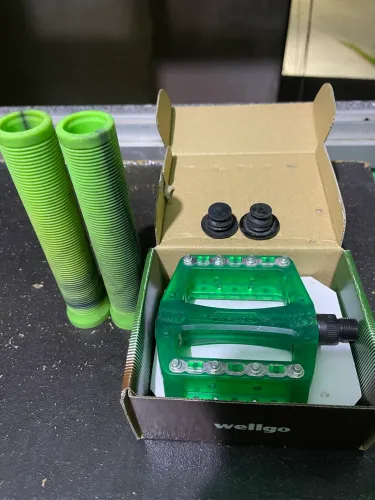 Pedal Wellgo eixo em cromou é manopla proX