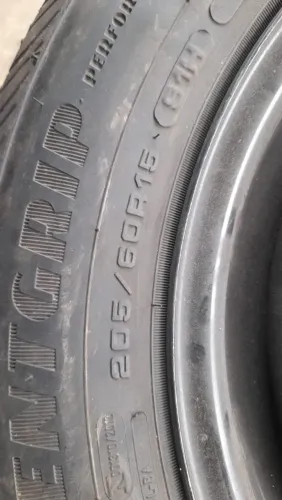 Pneus 195/65 R15 e 205/65 R15