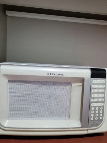 Microondas eletrolux, não funciona, não liga. 