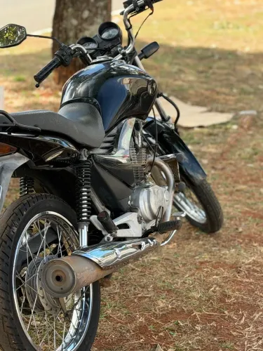 Aluga-se motos sem enrolação