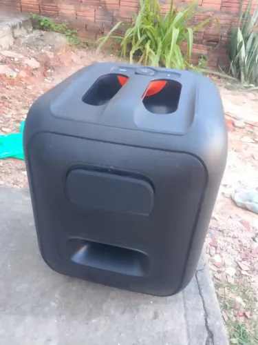 Caixa de Som JBL PartyBox Encore Essential - Som Potente e Original